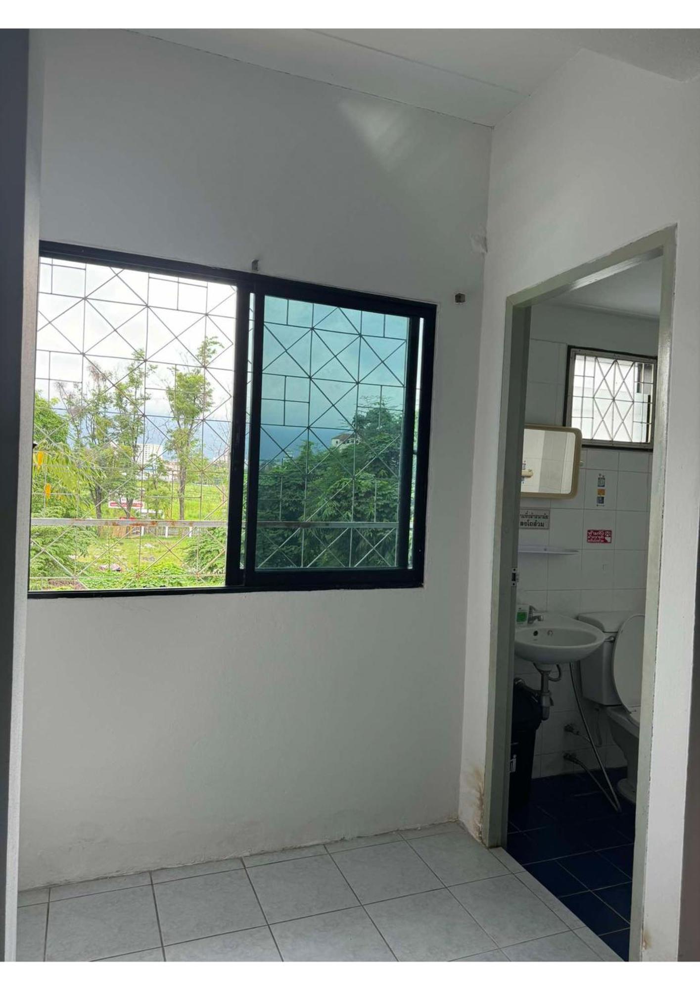 Mahar Hostel Chiangmai Chiang Mai Bagian luar foto