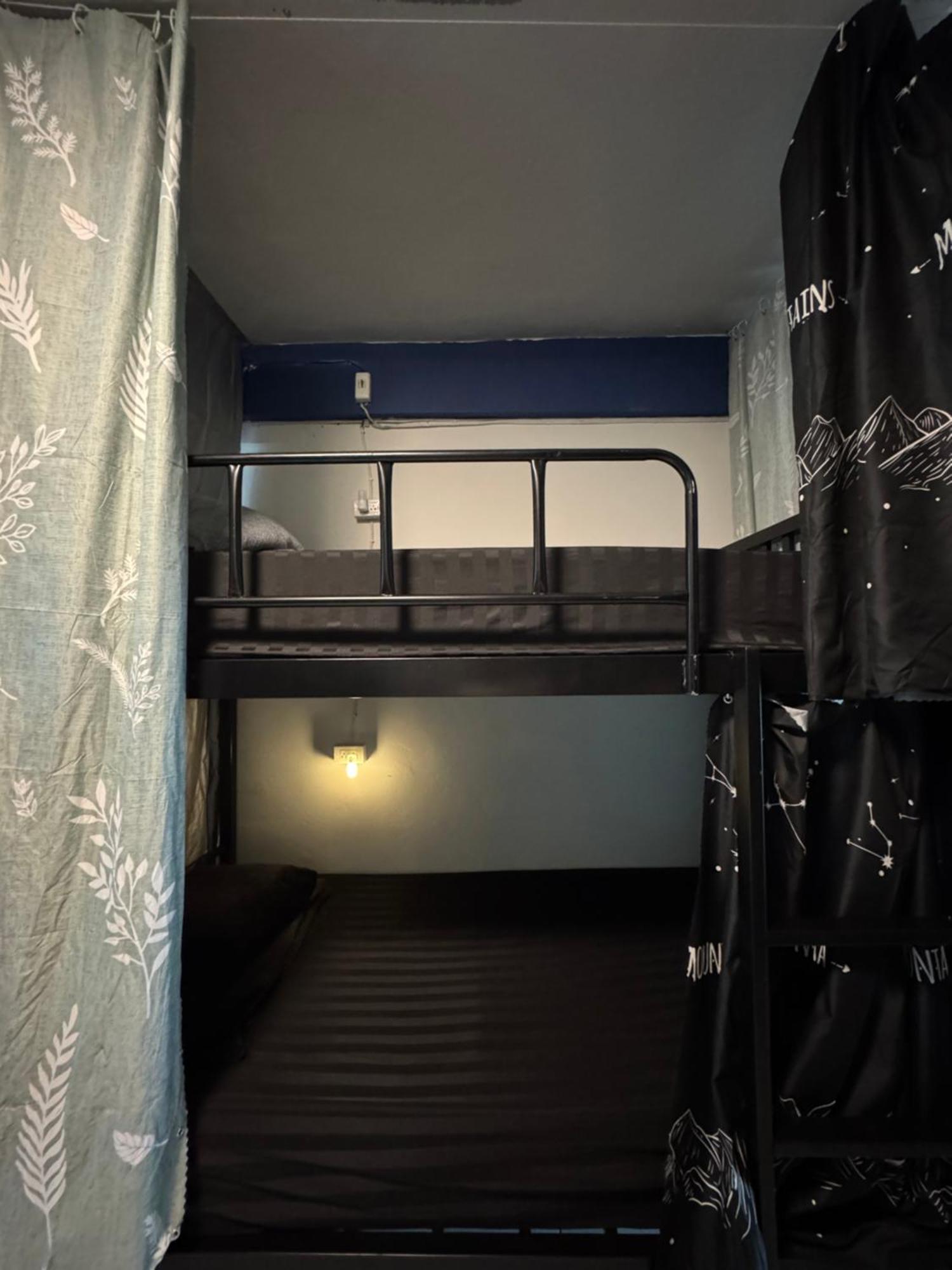 Mahar Hostel Chiangmai Chiang Mai Bagian luar foto