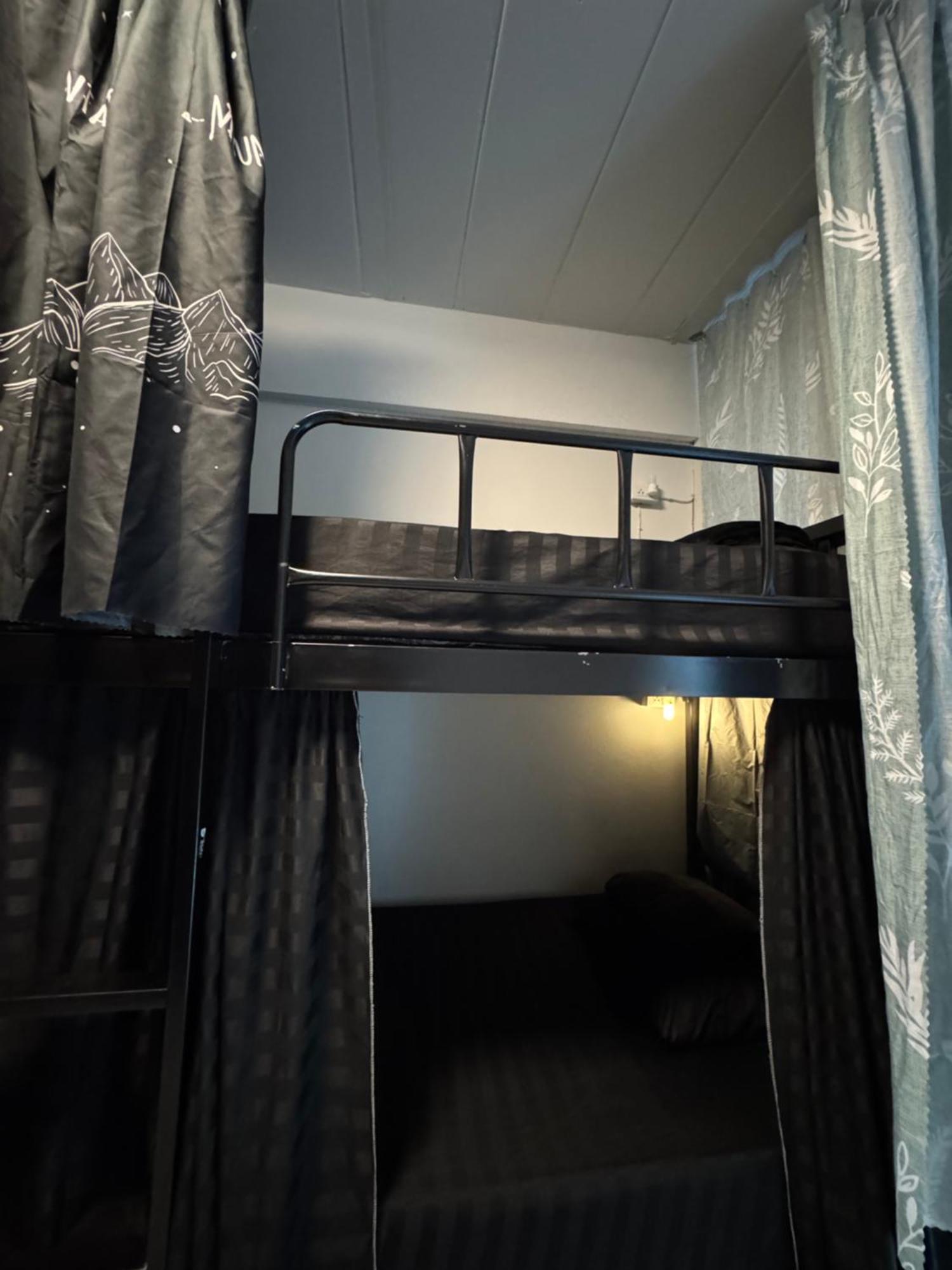 Mahar Hostel Chiangmai Chiang Mai Bagian luar foto
