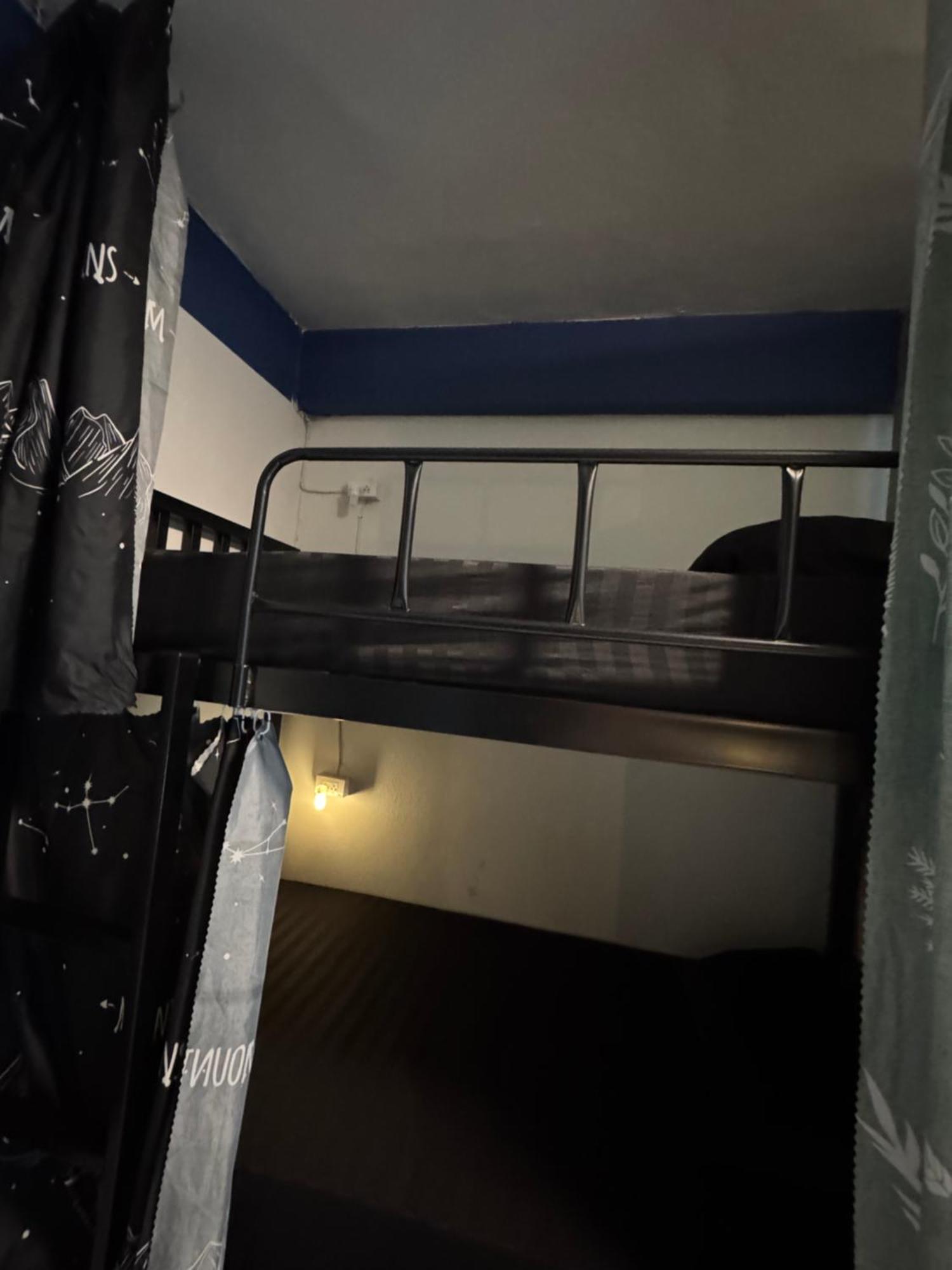 Mahar Hostel Chiangmai Chiang Mai Bagian luar foto