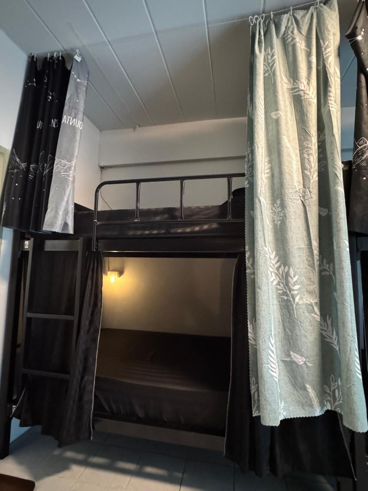 Mahar Hostel Chiangmai Chiang Mai Bagian luar foto