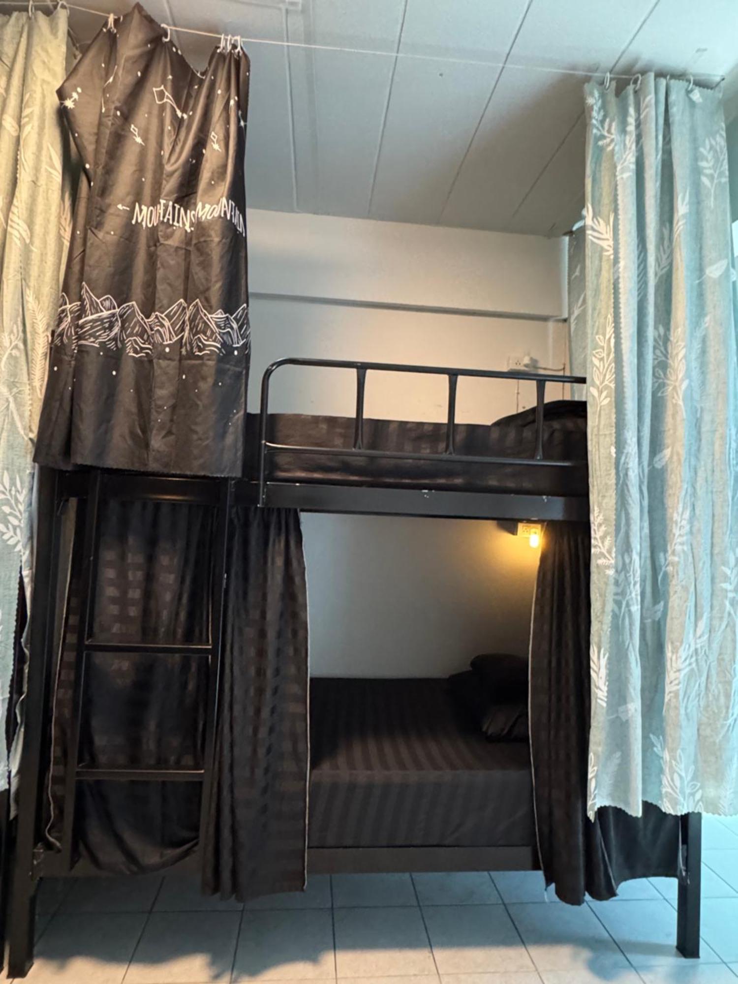 Mahar Hostel Chiangmai Chiang Mai Bagian luar foto